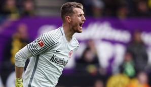 Lukas Hradecky warnt seine Mitspieler vor dem Abrutschen in dem Abstiegskampf