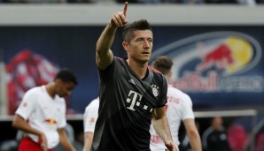 ... es gibt ja noch Robert Lewandowski, der mit seinem 150. Bundesliga-Tor den Rekordmeister wieder ins Spiel bringt