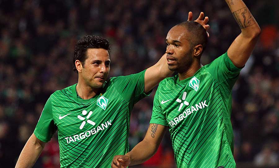 Als Vorbilder nennt Naldo Ex-Werder-Kollege Claudio Pizarro, der immer noch für Werder die Schuhe schnürt und den ehemaligen Münchner Ze Roberto. Doch es gibt Spieler, die bei ihrem letzten Bundesliga-Einsatz noch älter waren. SPOX zeigt die Top 20.