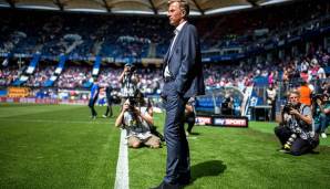 Andries Jonker ist ebenfalls auf dem Markt. Der 55-Jährige hat unter anderem schon beim FC Barcelona und bei den Bayern als Co-Trainer gearbeitet