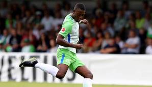 Riechedly Bazoer spielt für den VfL Wolfsburg