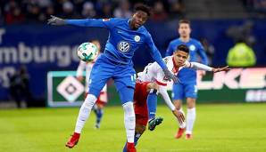 Divock Origi im Zweikampf gegen den Hamburger SV