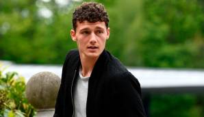 Benjamin Pavard stellt sich nach seinem Wechsel erstmals der Öffentlichkeit.