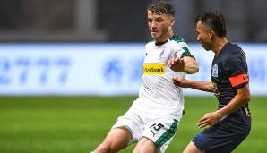 Borussia Mönchengladbach - JORDAN BEYER: 19 Jahre jung, aus der Gladbacher Jugend, seit einem Jahr im Profikader, drängt sich für höhere Aufgaben auf. Vorbilder des Rechtsverteidigers: Sergio Ramos, Mats Hummels, Matthias Ginter.