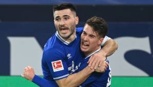 Matthew Hoppe (r.) jubelt zusammen mit Rückkehrer Sead Kolasinac.