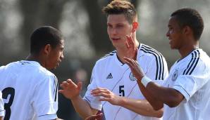 Süle "hat damals mit Marian Sarr in der U17-Nationalmannschaft gespielt. Wir haben uns schließlich für Sarr und gegen Süle entschieden". Sarr spielt heute beim FC Gießen.