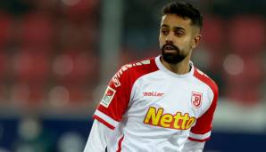 SARPREET SINGH: Der Neuseeländer war zuletzt an Jahn Regensburg ausgeliehen und sollte nun eigentlich zu Werder Bremen wechseln. Die Schambeinentzündung des Spielers soll sich als schwerwiegender erwiesen haben. Werder nahm Abstand.