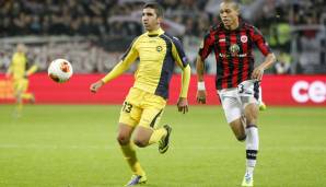 Munas Dabbur 2013 im Trikot von Maccabi Tel Aviv bei einem Europa-League-Spiel gegen Frankfurt.