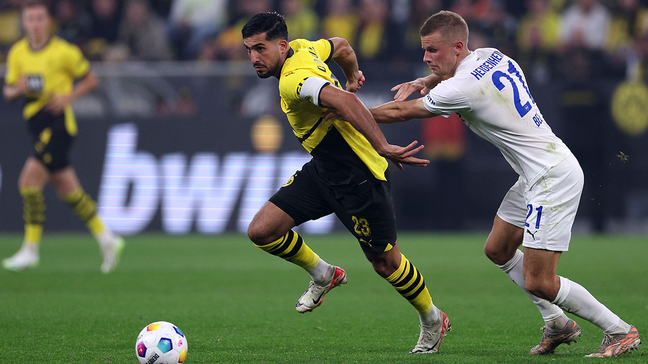 Borussia Dortmund ist beim 1. FC Heidenheim zu Gast.