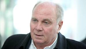 Uli Hoeneß tun die Aussagen über Juan Bernat leid.