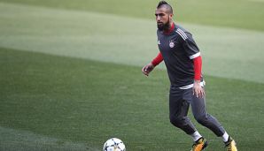 Arturo Vidal hat sich im Training des FC Bayern verletzt.