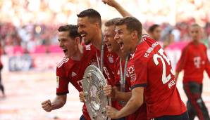 Apropos posieren: Müller, Kimmich, Wagner und Rudy beim Wettgrinsen für die Kamera.