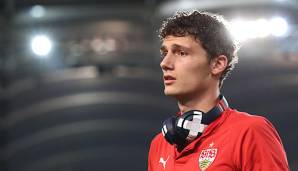 Benjamin Pavard wird mit einem Wechsel zum FC Bayern in Verbindung gebracht.