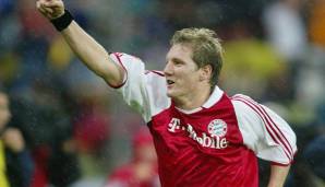 PLATZ 7 - BASTIAN SCHWEINSTEIGER: 19 Jahre, 1 Monate, 12 Tage (am 13. September 2003 beim 2:3 beim VfL Wolfsburg)