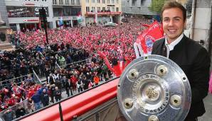 Am 7. Mai 2016 feierte Götze mit dem FC Bayern seine dritte deutsche Meisterschaft in Folge. Doch Pep Guardiola nutzte den Offensivspieler häufig nur als Joker. 2016 wechselte Götze zurück zum BVB.