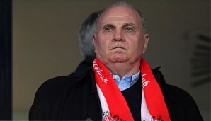 Uli Hoeneß hat Mannschaft und Trainer in die Pflicht genommen.