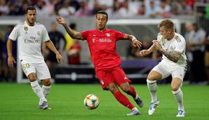 Thiago spielte ab 2005 in der Fußballakademie La Masia.