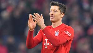 Robert Lewandowski bejubelt den Sieg gegen Borussia Dortmund.