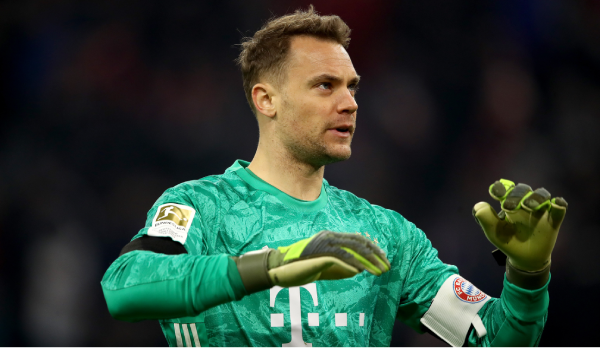 Manuel Neuer zeigt sich erneut verärgert über das Verhalten der Bayern-Verantwortlichen.