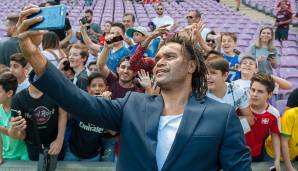 Karembeu spielte während seiner Laufbahn für Nantes, Sampdoria, Real Madrid, Middlesbrough, Olympiakos Piräus, Servette Genf und Bastia.