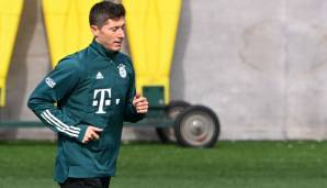 Robert Lewandowski nimmt nach seiner Knieverletzung wieder am Mannschaftstraining teil.