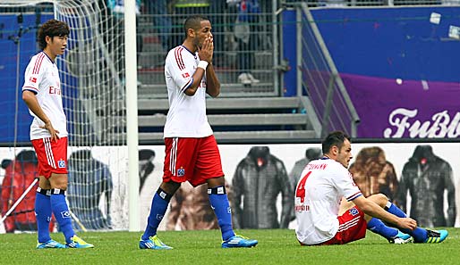 Angstvolle Mienen: Die Hamburger Son, Aogo und Westermann (v.l.) nach dem 0:1 gegen Gladbach