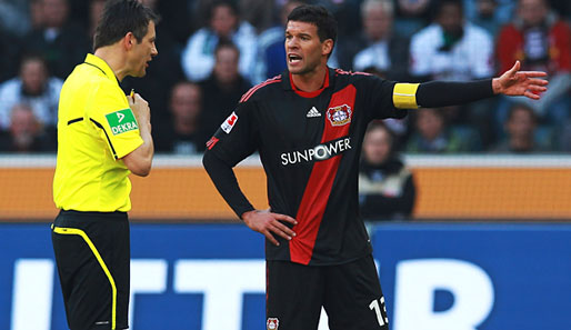 Michael Ballack wurde in Gladbach nach einer guten Stunde ausgewechselt