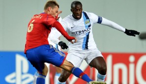 Yaya Toure (r.): "Ich denke, die UEFA sollte einiges tun, um das zu stoppen"