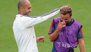 Mario Götze (r.) hat nach vielen Verletzungsproblemen unter Guardiola zu alter Stärke gefunden