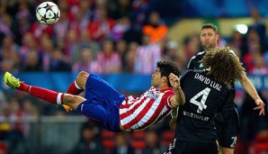 Diego Costa (l.) erwartet im Rückspiel ein deutlich offensiveres Chelsea