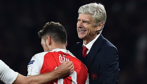 Arsene Wenger hat Mesut Özil in höchsten Tönen gelobt