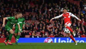 Mesut Özil schaffte seinen ersten Hattrick