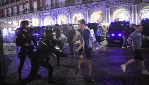 Acht Leicester Fans wurden in Gewahrsam genommen