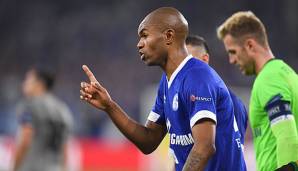 Naldo verursachte unglücklich zwei Elfmeter zum Auftakt der Champions League gegen den FC Porto.