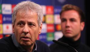 BVB-Trainer Lucien Favre und Angreifer Mario Götze auf der Pressekonferenz.