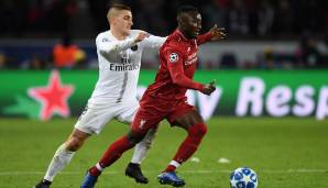 NABY KEITA: Hat sich nach Startschwierigkeiten step by step in die Mannschaft von Klopp gekämpft. Seine Stärken im Eins-gegen-Eins und Passspiel sind aus der Bundesliga bekannt. Erhält wohl den Vorzug vor dem zuletzt angeschlagenen Xherdan Shaqiri.