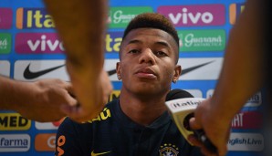 DAVID NERES: Peter Bosz wollte den damals 21 Jahre alten Angreifer von Ajax Amsterdam nach Dortmund holen. Niederländische Medien berichteten von einem Angebot zwischen 28 bis 30 Millionen Euro. Ajax wollte wohl 50 Millionen.