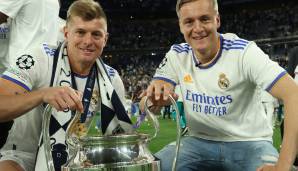 Die Kroos-Brüder Toni (l.) und Felix mit dem Henkelpott der Champions League.