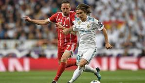 Luka Modric: Starker Auftritt des Kroaten. Unterstützte Vazquez häufig hinten rechts und fing die meisten Bälle ab. Zeigte seine großen technischen Fähigkeiten, als er sich mit seinen Kollegen mehrmals aus engen Deckung herauskombinierte. Note: 2.