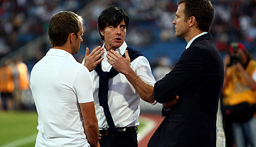 Die drei Entscheidungsträger: Hansi Flick, Joachim Löw und Oliver Bierhoff (v.l.n.r.)