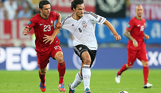 Mats Hummels (M.) zeigte gegen Portugal in seinem ersten Turnierspiel eine starke Leistung