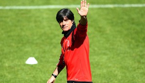 Joachim Löw kann auf eine schwere Verletzung eines Spielers noch reagieren