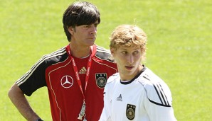 Seltener Anblick: Stefan Kießling im Kreise der Nationalmannschaft