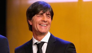 Joachim Löw hat begonnen, einen Flugschein zu machen