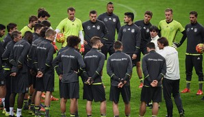 Die Mannschaft von Jogi Löw hatten sich auf einen schönen Abend im Stade de France gefreut