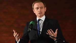 Christian Lindner fordert Spieler des DFB-Teams die Nationalhymne mitzusingen