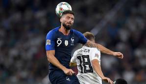 Olivier Giroud: Hatte wie gewohnt kaum Ballkontakte. Giroud überzeugte durch seinen Einsatz in verhältnismäßig vielen Zweikämpfen und diente als wertvoller Wandspieler. Scheiterte mit seinem starken Kopfball (36.) an Neuer. Note: 3,5.