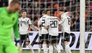 Das DFB-Team bejubelt die Führung.