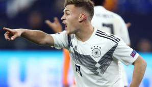 JOSHUA KIMMICH: Spielt unter Löw auf der Sechs. Aber: Ist er auch eine Sechs? Kimmich machte beim FCB nicht immer den sichersten Eindruck auf dieser Position. Mit seinem Spielverständnis trotzdem klar besser als de Roon. PUNKT FÜR DEUTSCHLAND - 3:4.