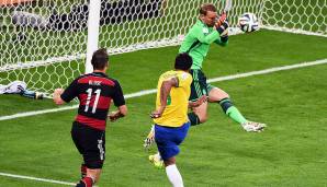 Manuel Neuer: Fast nur mit dem Fuß am Ball. Ganz starke Reaktionen, als er die Schüsse von Oscar und Paulinho aus kurzer Distanz parierte. Beim Gegentor machtlos. Note: 1.